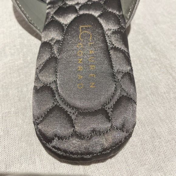 NIB Winter Slippers Grey Velvet Home Slippers With Padded Footbed Size Large - Picture 4 of 7